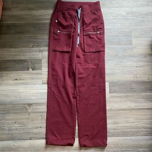 Wear Figs Burgundy Jema 8-Pocket Scrub Pants